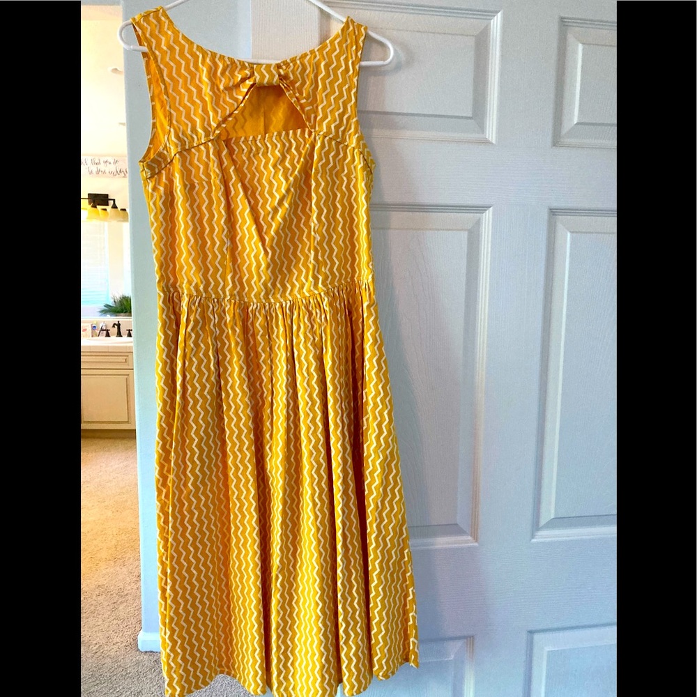 Eshakti custom dress
